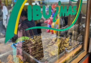 tempat kuliner enak di bandung, warung nasi ibu imas