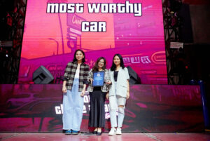Uzone Choice Awards 2024: All New Yaris Cross HEV Meraih Penghargaan Most Worthy Car, Bentuk Value for Money Hybrid EV Toyota