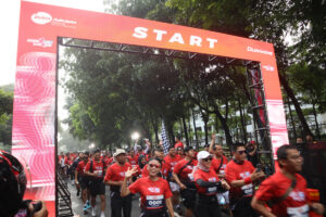 Komunitas Honda PCX Bandung Gelar Community Gathering di Gedung Sate Komunitas Honda PCX Bandung Gelar Community Gathering di Gedung Sate