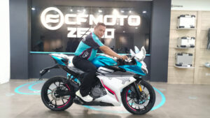 IB Motor Group Perkenalkan CF Moto 250SR Lite dan Motor Listrik CF Moto AE4 di Bandung