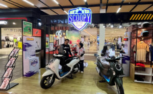 Scoopy Retro Vibin Hadirkan Gaya Retro Kekinian di Paris Van Java Bandung