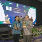 Bio Farma Diakui sebagai BUMN Berdampak Sosial Tinggi, Raih Dua Penghargaan di TOP CSR Awards 2025