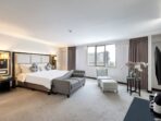 Artotel Suites Aquila