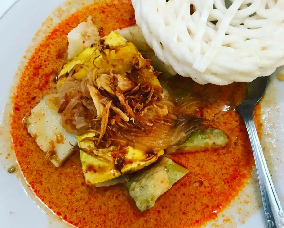 Rekomendasi Tempat Makan Enak Dekat Stasiun Padalarang