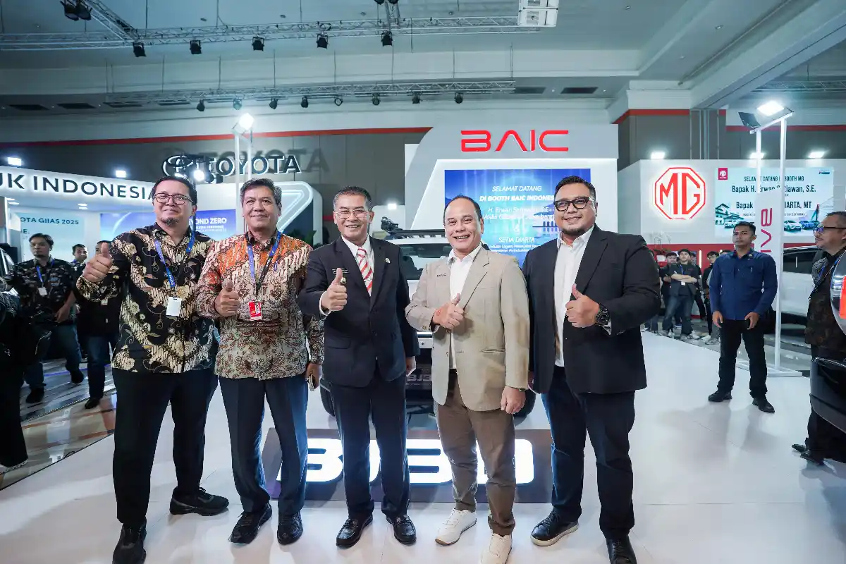 SUV Hybrid Terbaru BAIC BJ30 Hadir di Bandung dengan Harga Khusus Selama GIIAS Bandung 2025