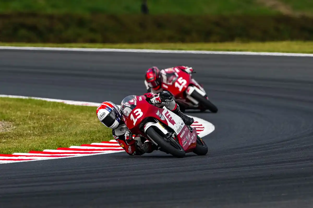 Tembus Top 3 Klasemen, Pebalap Astra Honda Tampil Kencang di IATC Motegi