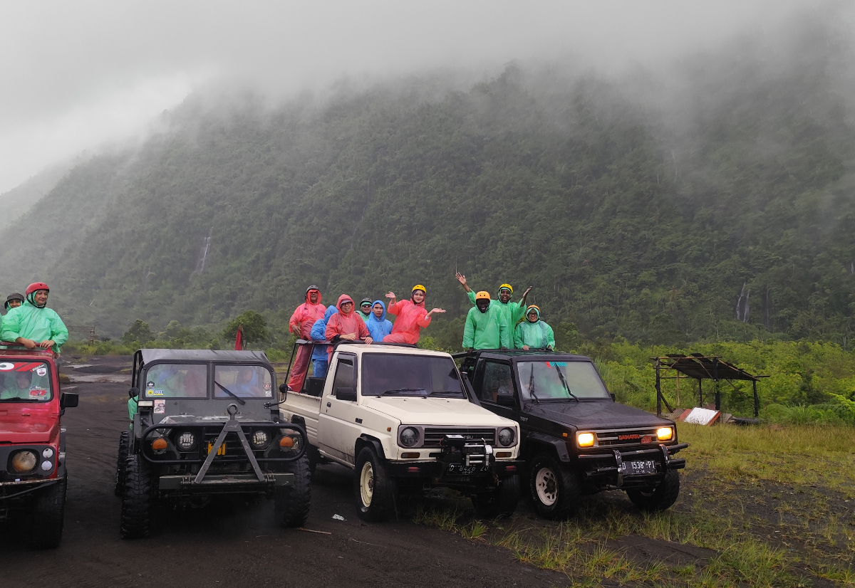 Serunya Wisata Off Road di Kaki Gunung Galunggung: Jelajahi Pasir Datar Tasikmalaya dengan Sensasi Alam yang Mendebarkan