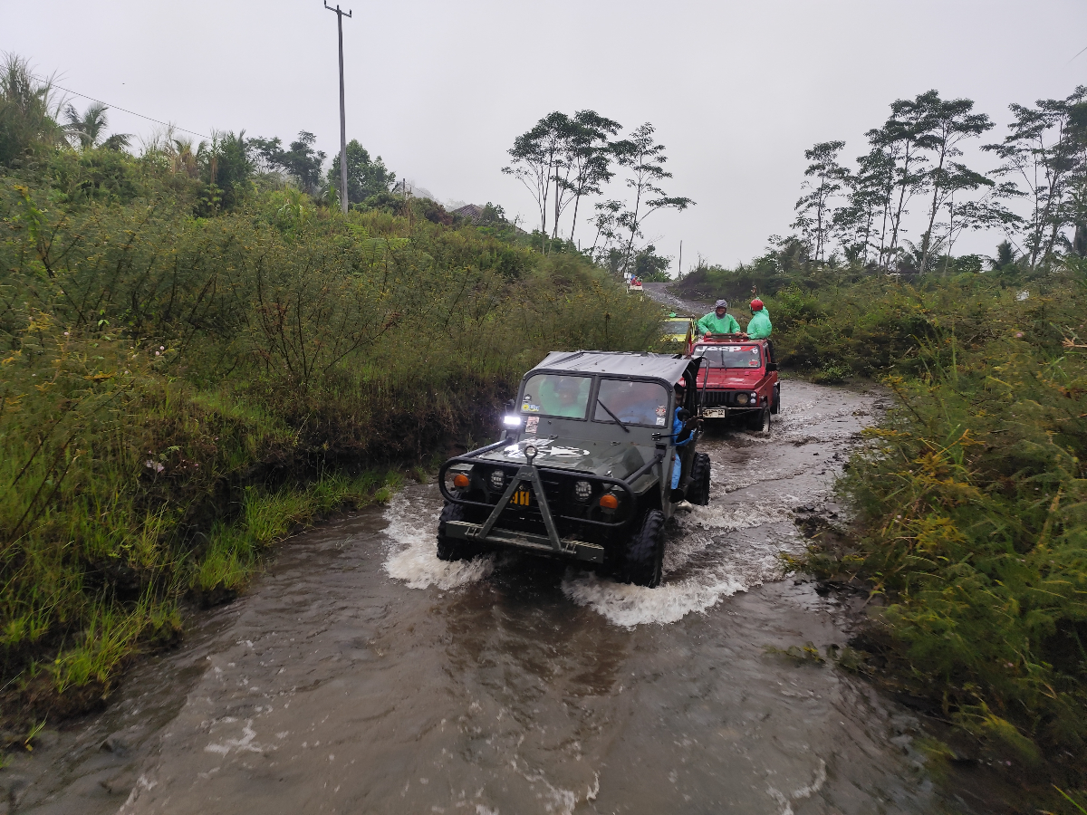 Serunya Wisata Off Road di Kaki Gunung Galunggung: Jelajahi Pasir Datar Tasikmalaya dengan Sensasi Alam yang Mendebarkan