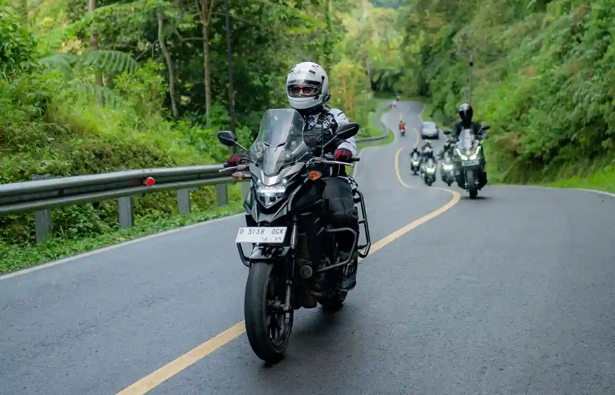 Pentingnya Memahami Peran dan Tugas Petugas Touring untuk Perjalanan yang Aman Pakai Sepeda Motor