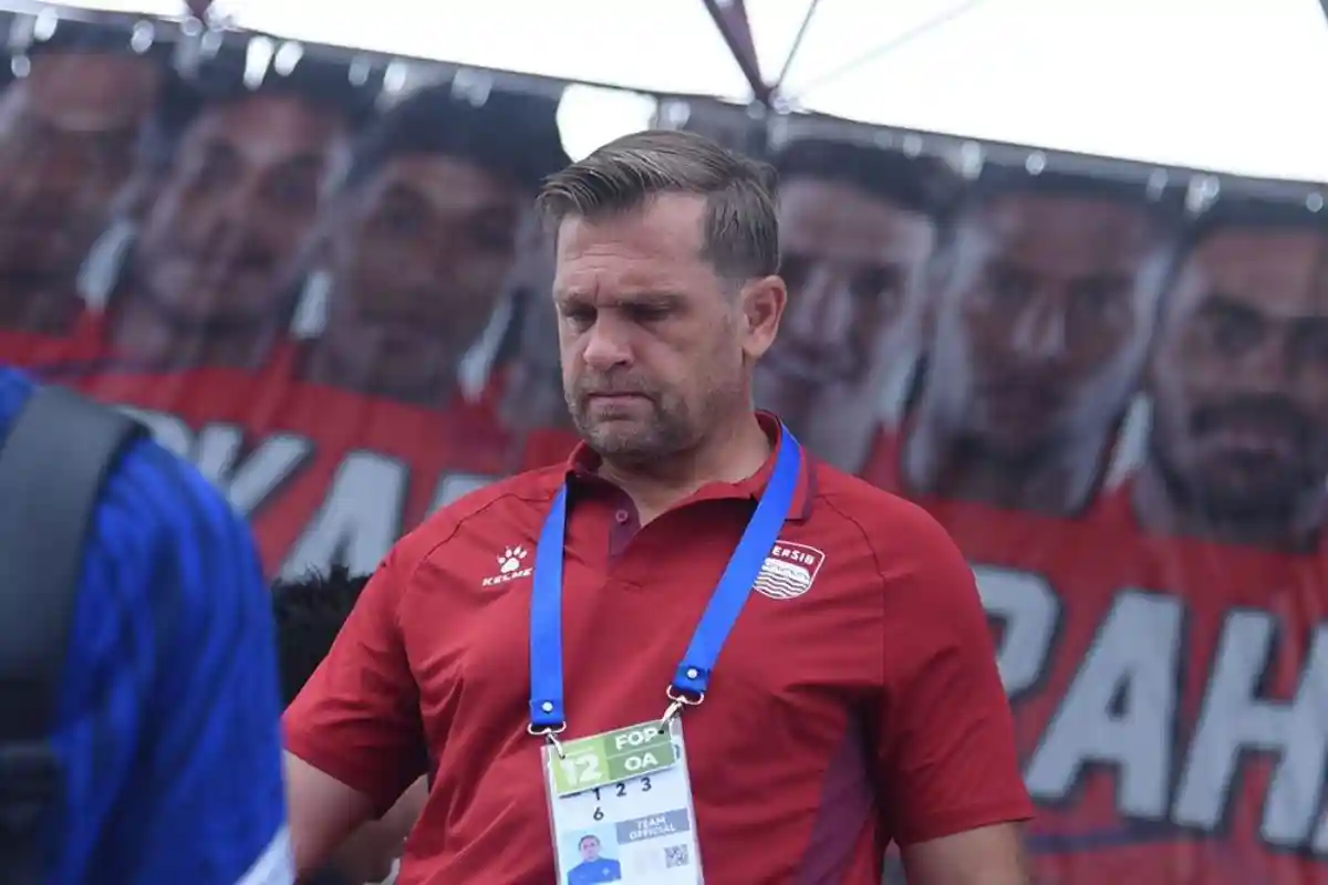 PERSIB Bandung kalah 0-2 dari Malut United. Igor Tolic menilai kelelahan akibat jadwal padat dan perjalanan jauh mempengaruhi performa tim