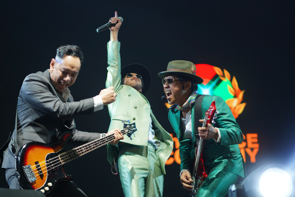 eL Hotel Bandung Meriahkan New Year’s Eve 2026 Lewat Bandung Retrovibes Bertema 90’s