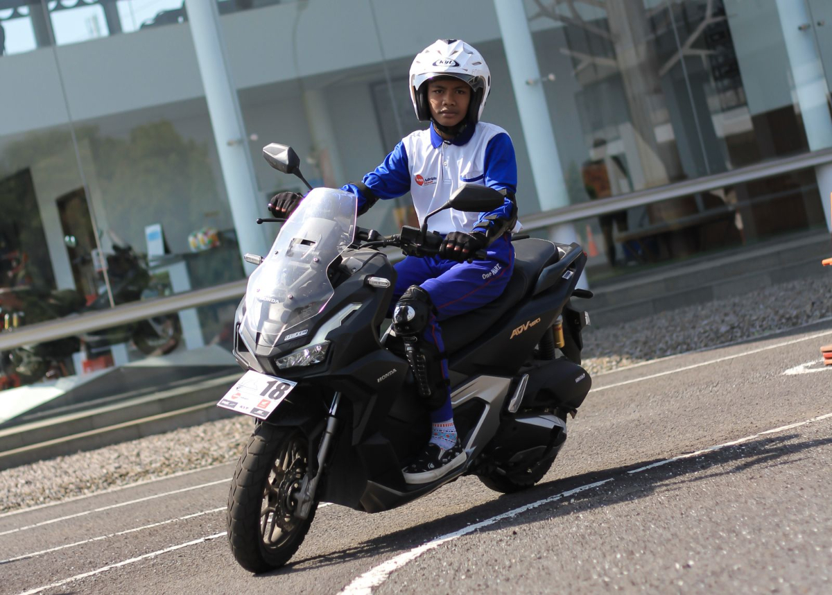 Ketahui Fungsi dan Ragam Jenis Knee Protector untuk Bikers agar Berkendara Lebih Aman