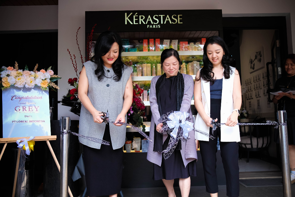 GREY Hair and Nail Artistry resmi dibuka di Bandung, menghadirkan konsep pertama di Indonesia yang menggabungkan salon kecantikan dan galeri seni dalam satu ruang kreatif.