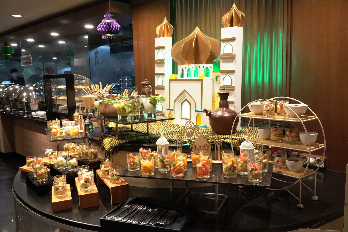 Ramadan Street Food di éL Hotel Bandung 2026: Iftar Spesial dengan Live Gambus dan Grand Prize Logam Mulia
