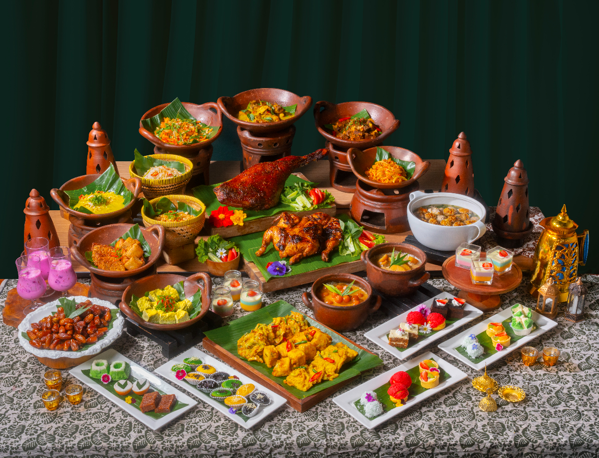 Iftar Hotel Bandung 'Rasa Nusantara' di Moxy Bandung Hadirkan Local Legend Favorit Ramadan 