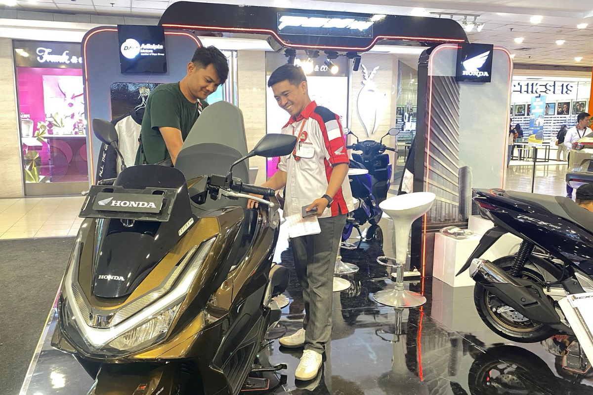 Honda Ramadhan Exhibition 2026, Honda Bogor, PT Daya Adicipta Motora, promo Honda Ramadhan, Honda PCX160 terbaru, harga Honda PCX160 Bogor, Honda Vario 160 promo, diskon apparel Honda, pameran Honda Botani Square, warna baru Honda PCX160, kredit motor Honda Bogor, IIMS 2026, Astra Honda Motor, promo motor Ramadhan 2026