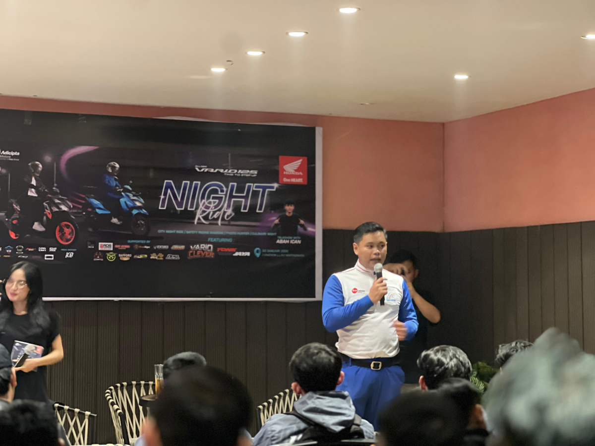 New Honda Vario 125 Night Ride, Riding Malam yang Aman dan Penuh Kebersamaan