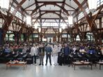 Studium Generale ITB hadirkan Ben Wirawan, CEO Torch.id, berbagi strategi Lean Startup dan visi industri 2045. Studium Generale ITB hadirkan Ben Wirawan, CEO Torch.id, berbagi strategi Lean Startup dan visi industri 2045.