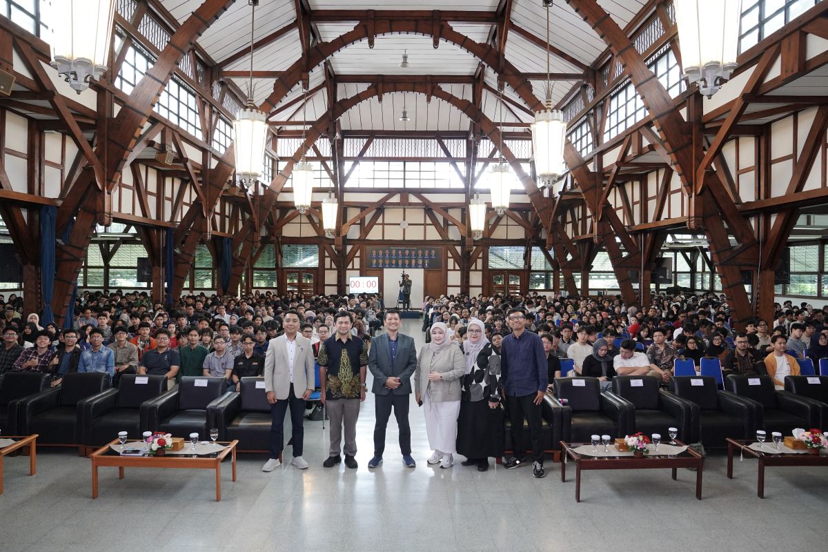 Studium Generale ITB hadirkan Ben Wirawan, CEO Torch.id, berbagi strategi Lean Startup dan visi industri 2045.