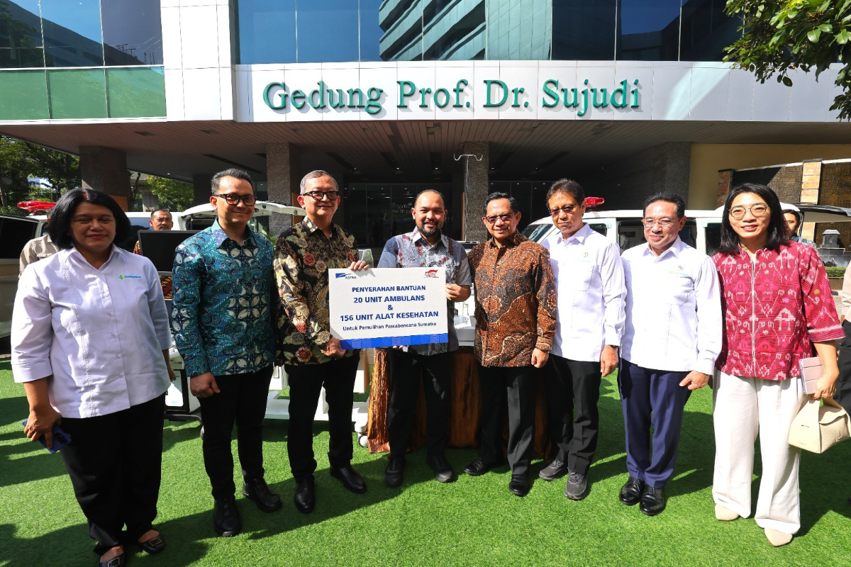 Nurani Astra salurkan ambulans dan alat kesehatan untuk bantu pemulihan masyarakat terdampak bencana di Aceh, Sumut, dan Sumbar