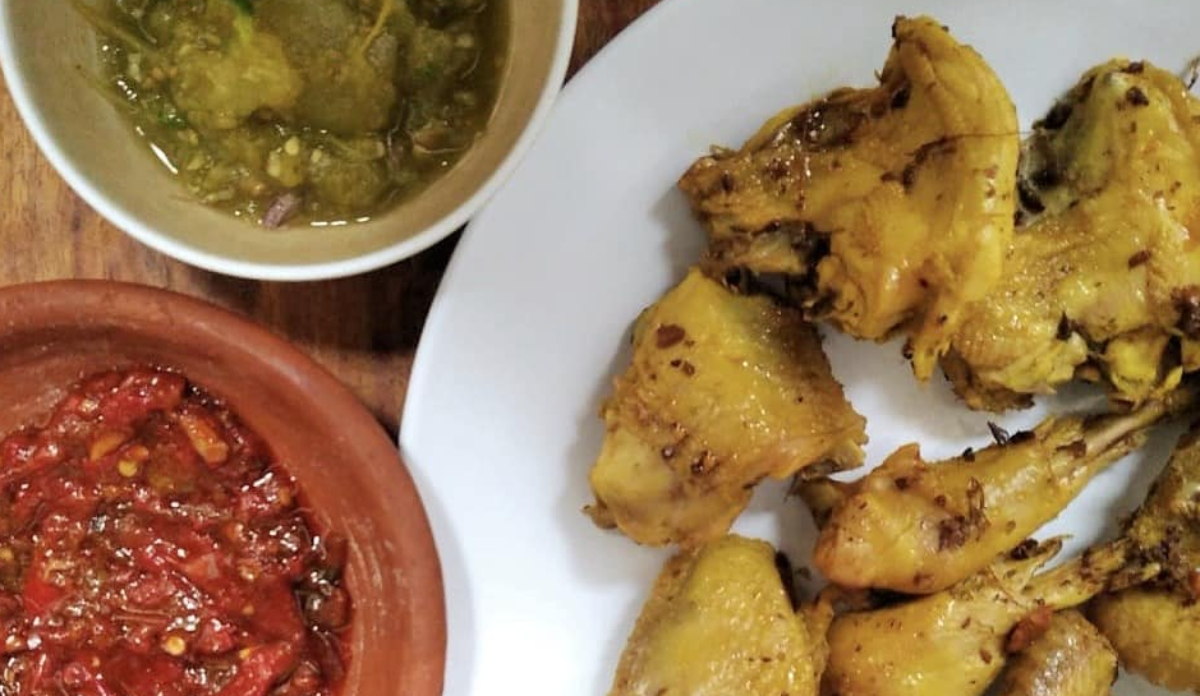 Wisata kuliner bandung Sambel Hejo Natuna. foto:IG@sambelhejonatuna