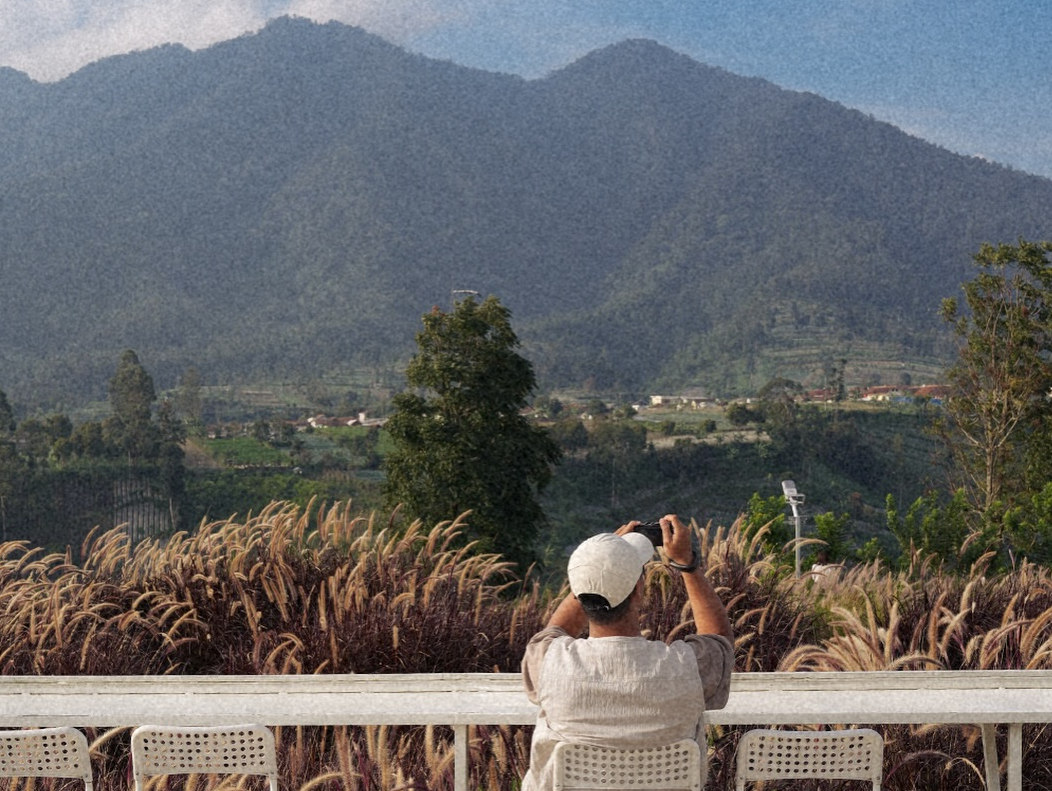 Tempat wisata Bandung Tepi Gunung. foto: ig@cardinal.id