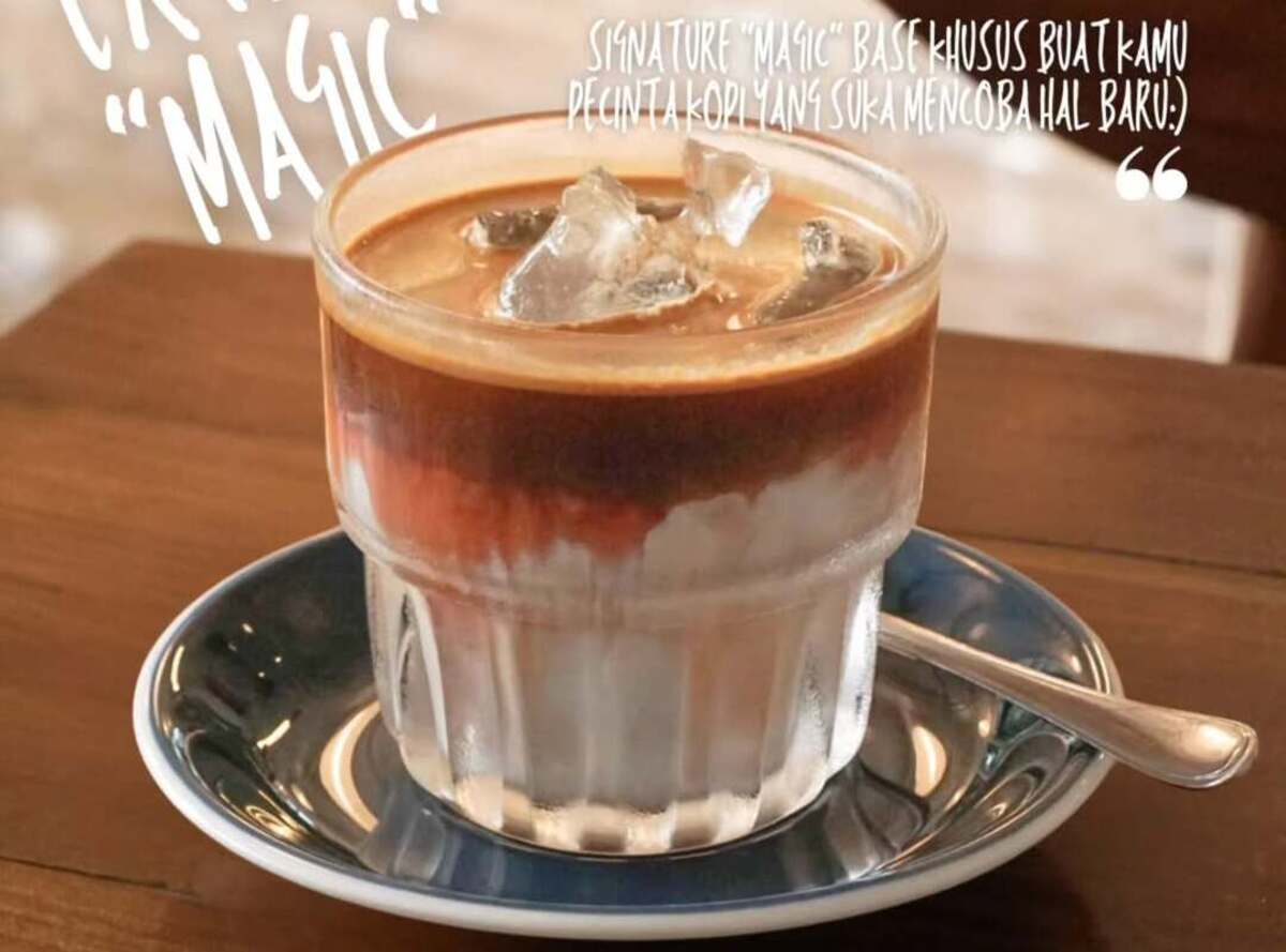 Dirty Latte enak di Bandung Alissha Coffee. foto: ig@alissha coffee