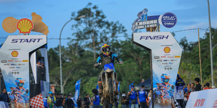 Lautan Penonton di Shell BLU CRU Yamaha Enduro Challenge Landak Kalbar, 10 Ribu Penonton Padati Lokasi !