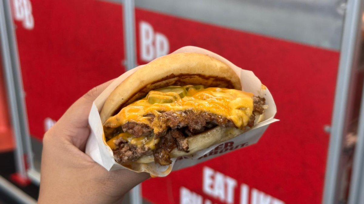 23 Paskal Hadirkan Bobby's Burger Pop-Up Store Pertama di Bandung, Lengkapi Pengalaman Liburan dengan Kuliner dan Aktivasi Interaktif 