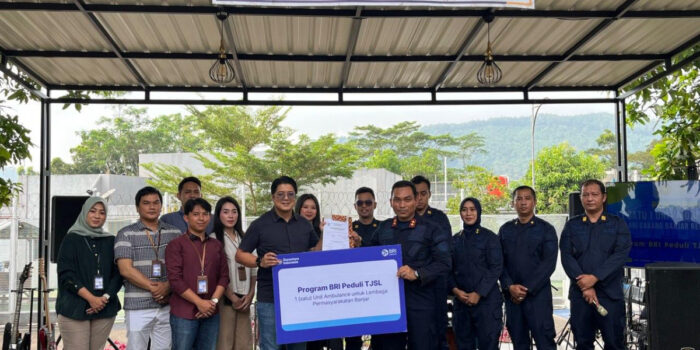 Perkuat Sinergi Antarinstansi, BRI Branch Office Banjar Serahkan Bantuan Mobil Ambulans untuk Lapas Banjar