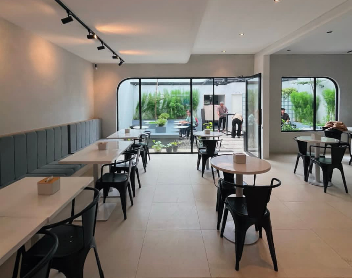 Cafe tersembunyi di Bandung. Foto: IG@warnajpg