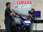 Yamaha MX King 150 menawarkan digital speedometer futuristik, mesin 150cc fuel injection 4 valve, tenaga 11,3 kW dan torsi 13,8 Nm untuk performa maksimal.