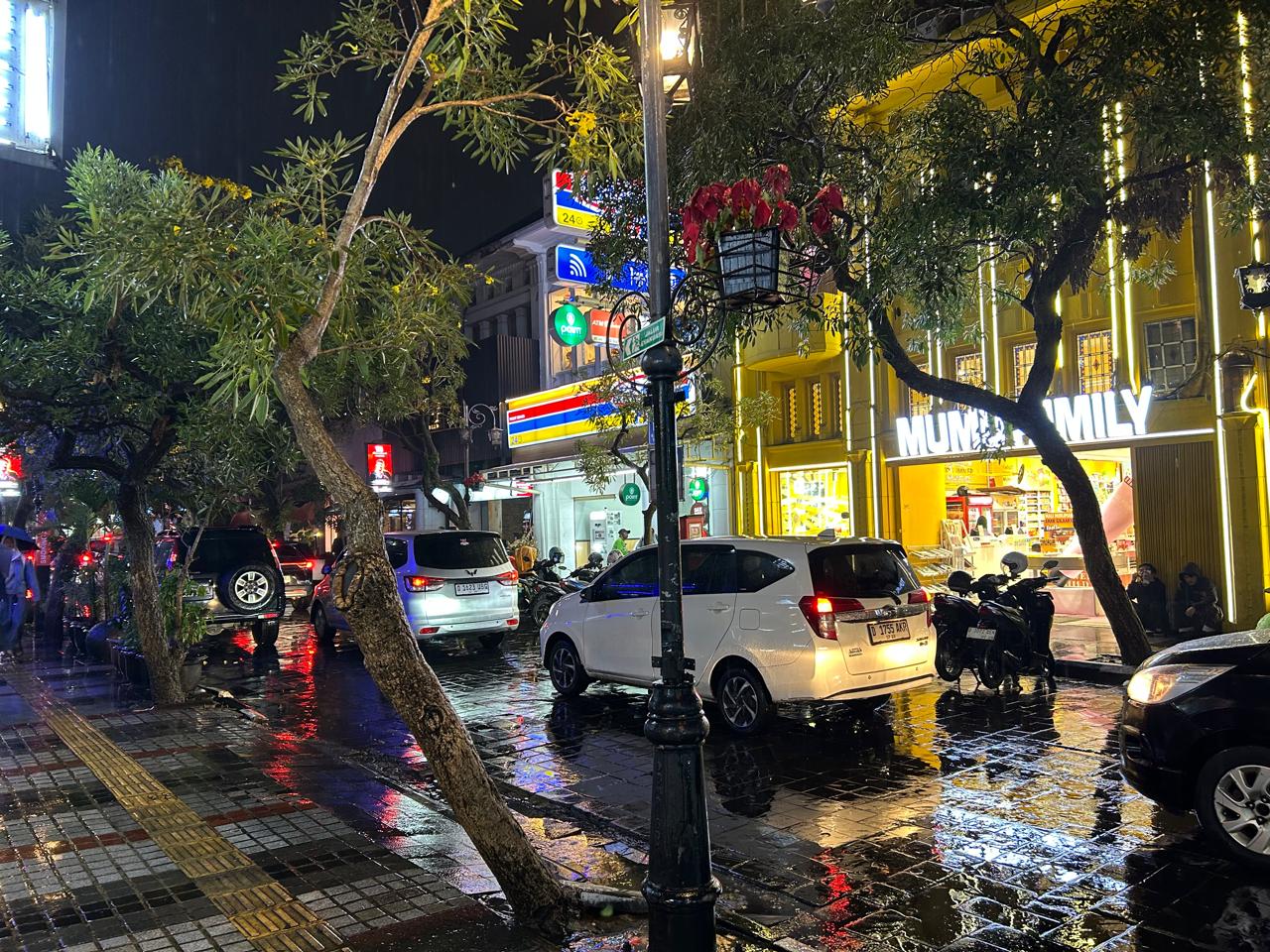 Tempat wisata Bandung jalan Braga