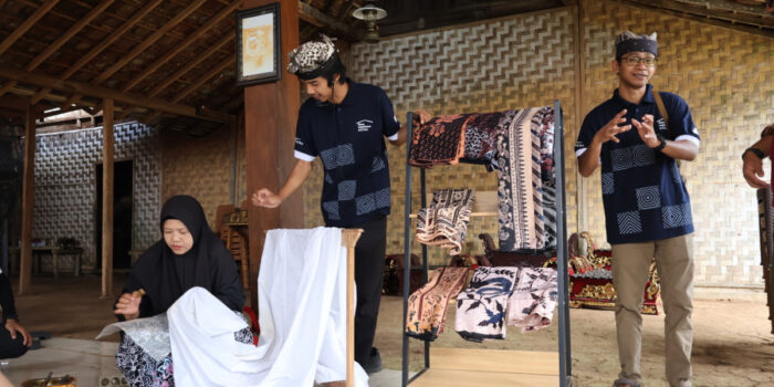 Desa Sejahtera Astra Kemiren melestarikan budaya Osing sekaligus meningkatkan ekonomi warga melalui wisata, UMKM, dan edukasi.