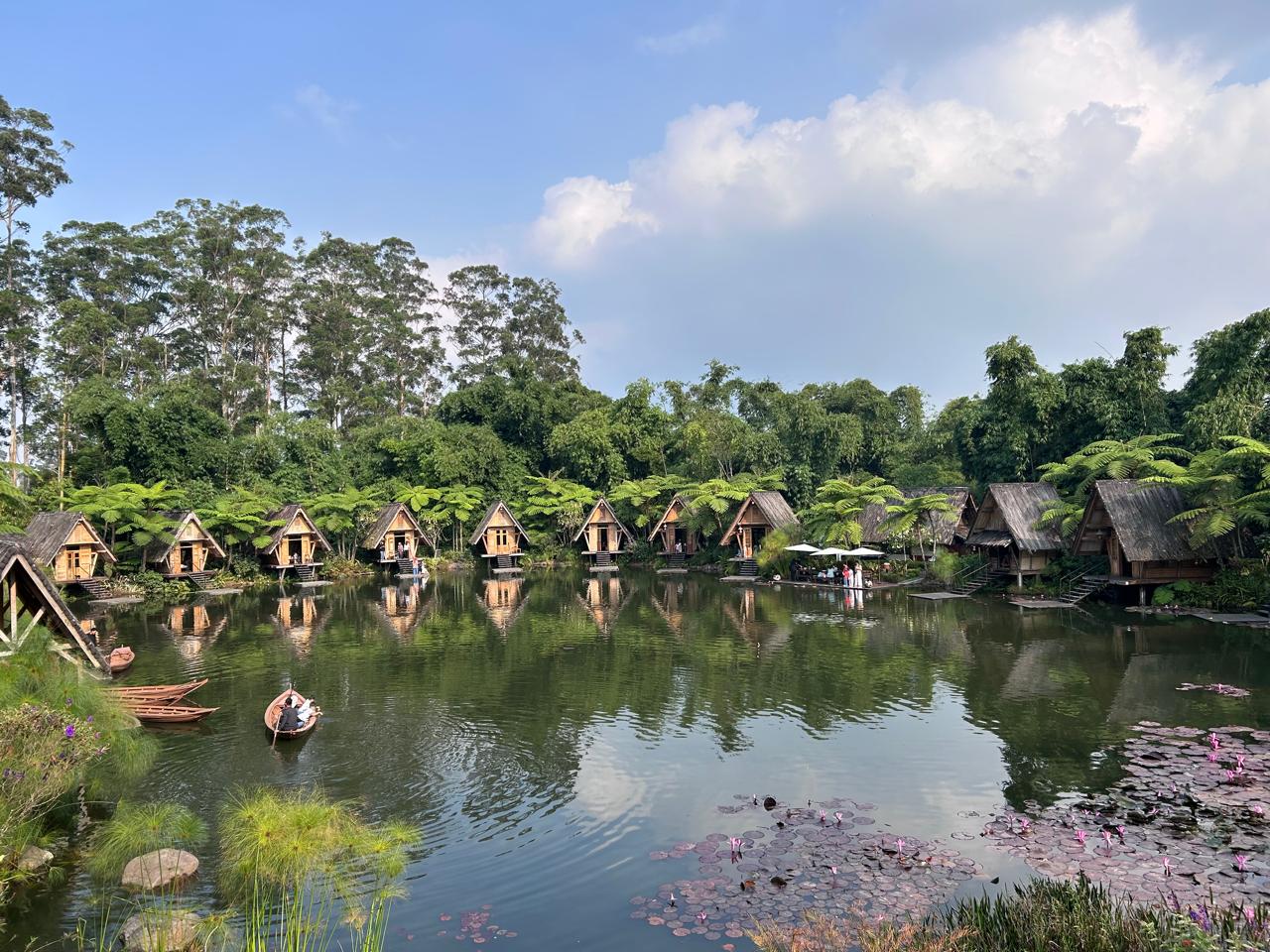 Tempat Wisata Bandung Dusun Bambu Lembang