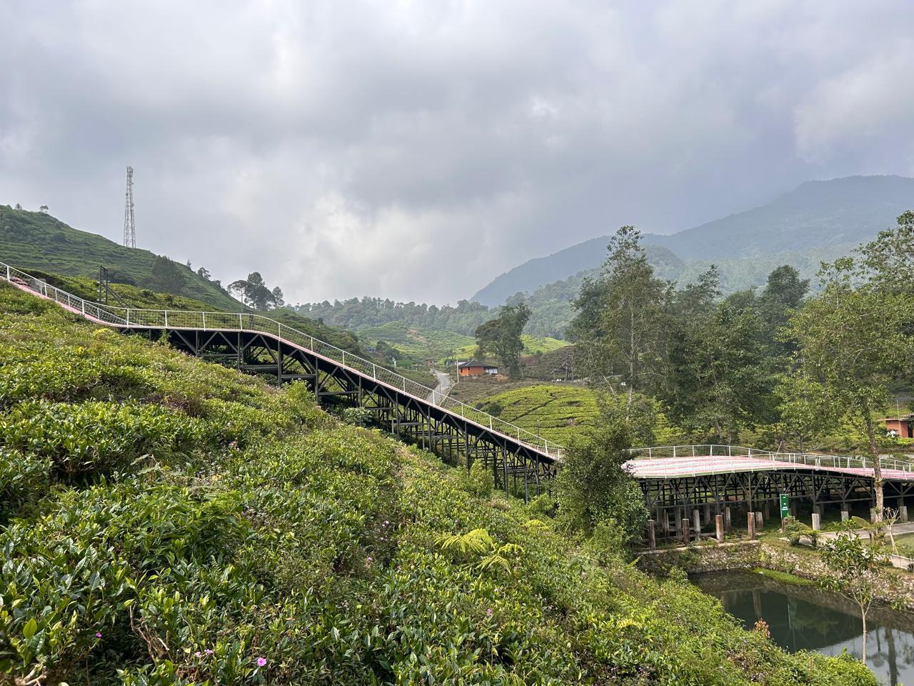 Tempat wisata Bandung Ecopark Curug Tilu Ciwidey