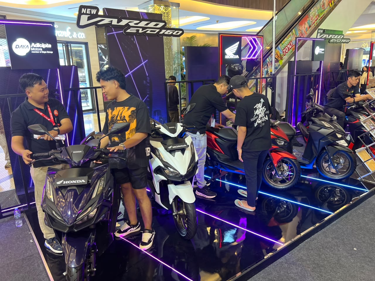Regional Public Exhibition New Honda Vario Evo 160 Meriahkan Trans Studio Mall Bandung dengan Beragam Aktivitas Seru