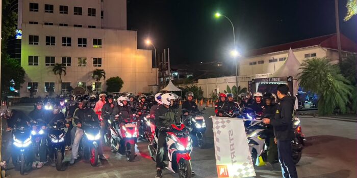Ratusan Komunitas Honda Vario Ramaikan Vario Evo 160 Night Ride di Bandung